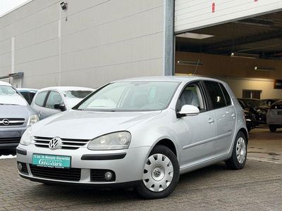 Silber Gebraucht 2008 VW Golf V United Limousine | 6.999 € (Teuer)