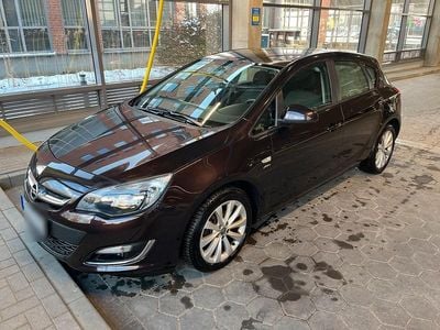 Gebraucht Opel Astra Active 101 PS (74 kW) 2013 Braun Limousine