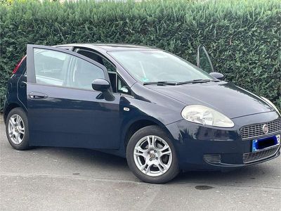 Gebraucht Fiat Grande Punto Active 77 PS (56 kW) 2009 Blau Kleinwagen