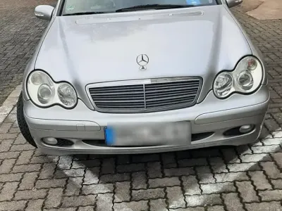 Gebraucht Mercedes C200 165 PS (121 kW) 2000 Silber Limousine