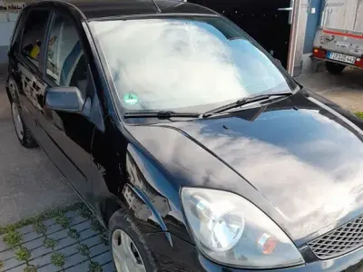 Używany Ford Fiesta 80 KM (58 kW) 2008 Czarny Hatchback