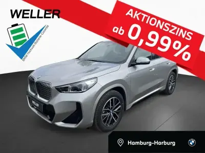 Gebraucht BMW iX1 M Sport 225 kW (306 PS) 2025 Spacesilber (silber) SUV