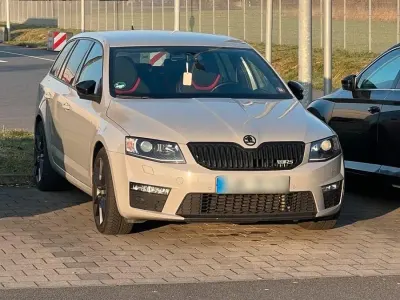 Gebraucht Skoda Octavia vRS 184 PS (135 kW) 2016 Grau Kombi