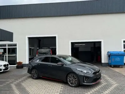 Gebraucht Kia ProCeed GT 204 PS (150 kW) 2019 (h8g) dark penta metal m Kombi
