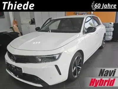 Gebraucht Opel Astra Edition 181 PS (133 kW) 2022 Weiß Kleinwagen