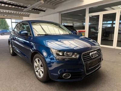 Usata Audi A1 Attraction 105 CV (77 kW) 2010 Blu Utilitaria