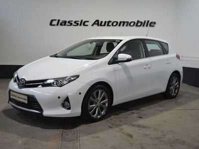 Usata Toyota Auris Hybrid Executive 99 CV (72 kW) 2015 Bianco Berlina
