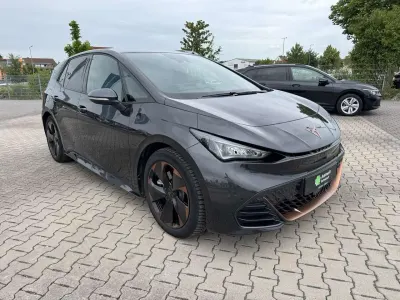 Gebraucht Cupra Born e-Boost 169 kW (231 PS) 2024 Quasargrau Kleinwagen
