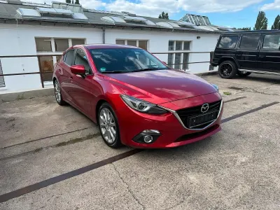 Gebraucht Mazda 3 Inclusive 120 PS (88 kW) 2014 Rot Limousine