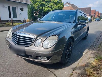 Grau Gebraucht 2008 Mercedes E280 Avantgarde Kombi | 4.800 € (Etwas zu teuer)