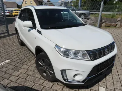 Gebraucht Suzuki Vitara Comfort 140 PS (102 kW) 2019 Weiß SUV