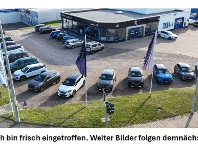 Gebraucht Peugeot Rifter Allure 131 PS (96 kW) 2025 Grün Van / Kleinbus