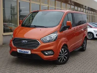 Gebraucht Ford Tourneo Custom Titanium 2018 Orange Van