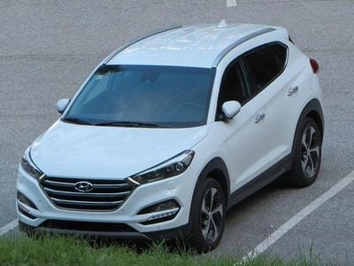 Weiß Gebraucht 2015 Hyundai Tucson Premium SUV | 13.900 € (Fairer Preis)
