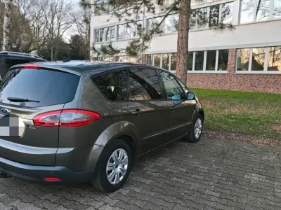 Gebraucht Ford S-MAX S 116 PS (85 kW) 2011 Grün Van / Kleinbus