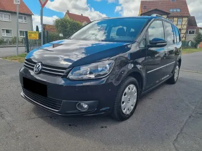 Gebraucht VW Touran 140 PS (102 kW) 2012 Schwarz Van / Kleinbus