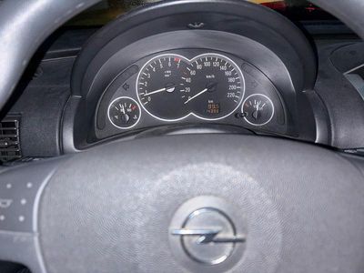 Usata Opel Corsa 60 CV (44 kW) 2003 Argento Utilitaria