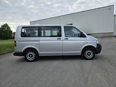 Second-hand VW Caravelle 105 CP (77 kW) 2003 Argintiu Van