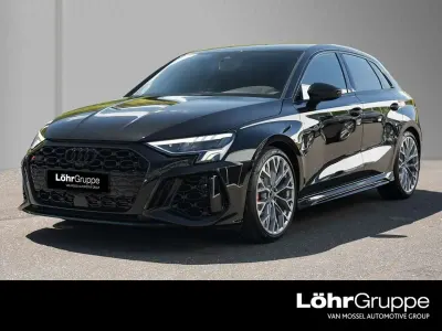 Gebraucht Audi RS3 Sport 400 PS (294 kW) 2023 Schwarz Limousine