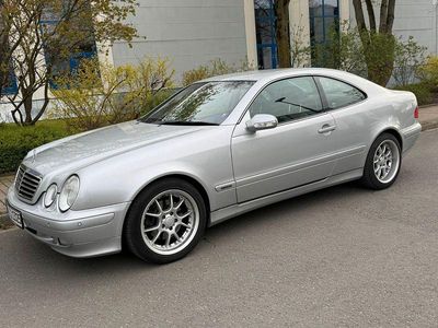 Usata Mercedes CLK320 Elegance 218 CV (160 kW) 2000 Argento Coupé