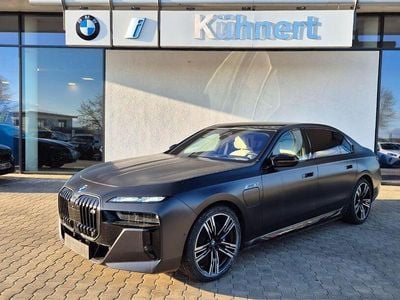 Gebraucht BMW M760e Performance 571 PS (419 kW) 2023 Grau Limousine