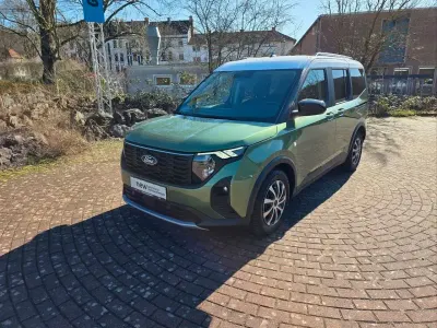 Gebraucht Ford Tourneo Courier Active 125 PS (91 kW) 2025 Grün Van / Kleinbus