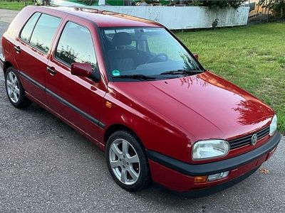 Gebraucht VW Golf III 75 PS (55 kW) 1993 Rot Kleinwagen