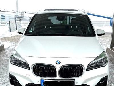 Gebraucht BMW 220 Performance 190 PS (139 kW) 2018 Weiß Kombi