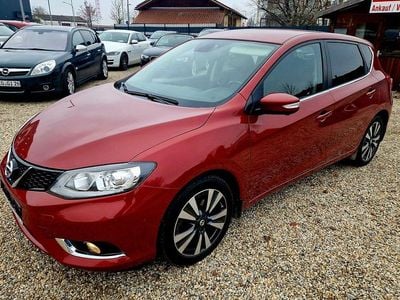 Gebraucht Nissan Pulsar Tekna 116 PS (85 kW) 2016 Rot Limousine