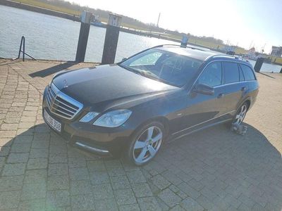Usata Mercedes E350 Avantgarde 265 CV (194 kW) 2011 Nero Berlina