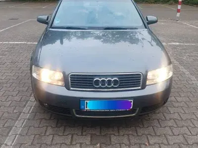Gebraucht Audi A4 131 PS (96 kW) 2003 Grau Limousine
