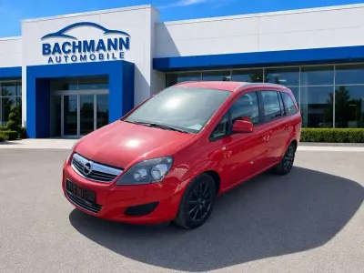 Gebraucht Opel Zafira Family 110 PS (80 kW) 2014 Power rot/traffic red ral3020 Van / Kleinbus