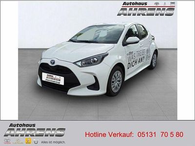 Gebraucht Toyota Yaris Hybrid Comfort 116 PS (85 kW) 2023 Schneeweiß Kleinwagen