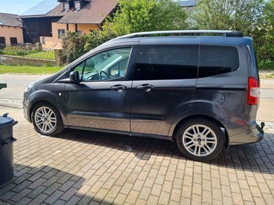 gebraucht Ford Tourneo Courier 1.5 TDCi 70kW Titanium Titanium