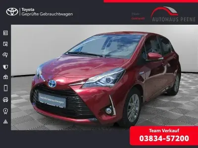Gebraucht Toyota Yaris Plus 100 PS (73 kW) 2017 Tokiorot perleffekt