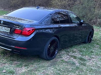 Gebraucht BMW 740 313 PS (230 kW) 2014 Schwarz Limousine
