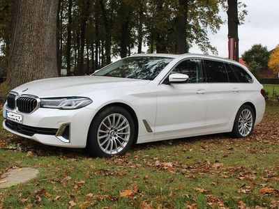 Gebraucht BMW 530 Luxury Line 286 PS (210 kW) 2023 Weiß Kombi