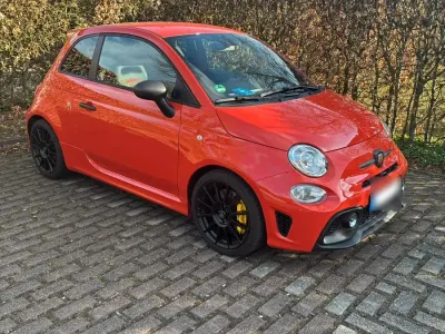 Gebraucht Abarth 695 Competizione 180 PS (132 kW) 2023 Orange Kleinwagen