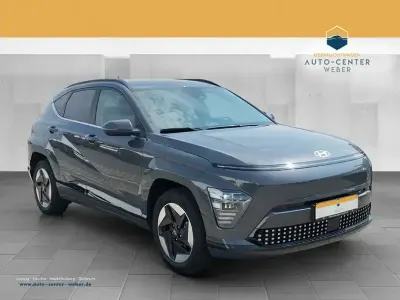 Gebraucht Hyundai Kona Trend 160 kW (218 PS) 2025 Ecotronic grey / mic (metallic) SUV