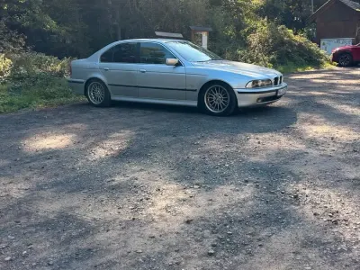 Käytetty BMW 523