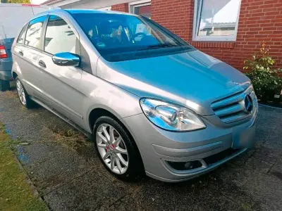 Gebraucht Mercedes B150 2007 Silber Van / Kleinbus