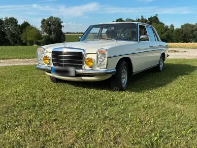 Gebraucht Mercedes W115 95 PS (69 kW) 1974 Weiß Limousine