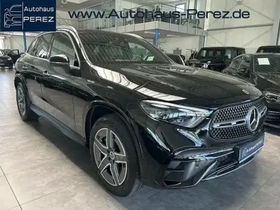 Gebraucht Mercedes GLC300 Premium 204 PS (150 kW) 2023 SUV
