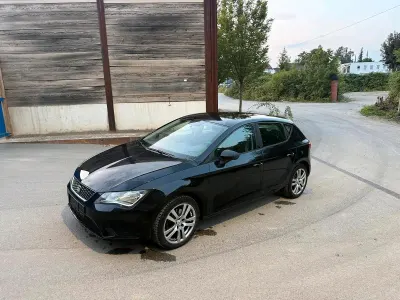 Gebraucht Seat Leon 105 PS (77 kW) 2013 Schwarz Kleinwagen