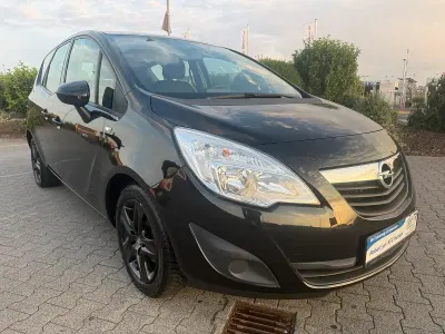 Gebraucht Opel Meriva Edition 120 PS (88 kW) 2012 Schwarz Van / Kleinbus