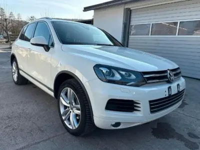 Gebraucht VW Touareg 204 PS (150 kW) 2011 Weiß SUV