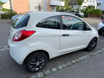 Gebraucht Ford Ka Trend 69 PS (50 kW) 2010 Weiß Kleinwagen