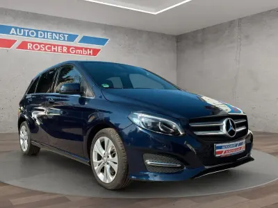 Gebraucht Mercedes B180 Urban 109 PS (80 kW) 2017 Blau Van / Kleinbus