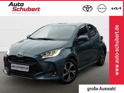 Neu Toyota Yaris Hybrid 117 PS (86 kW) 2026 Grau Kleinwagen