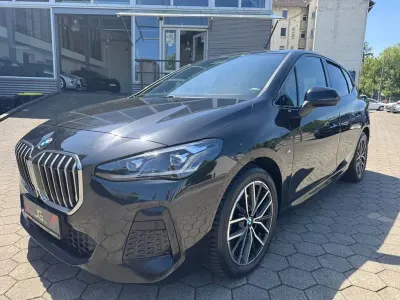 Gebraucht BMW 218 Active Tourer M Sport 150 PS (110 kW) 2023 Schwarz Van / Kleinbus